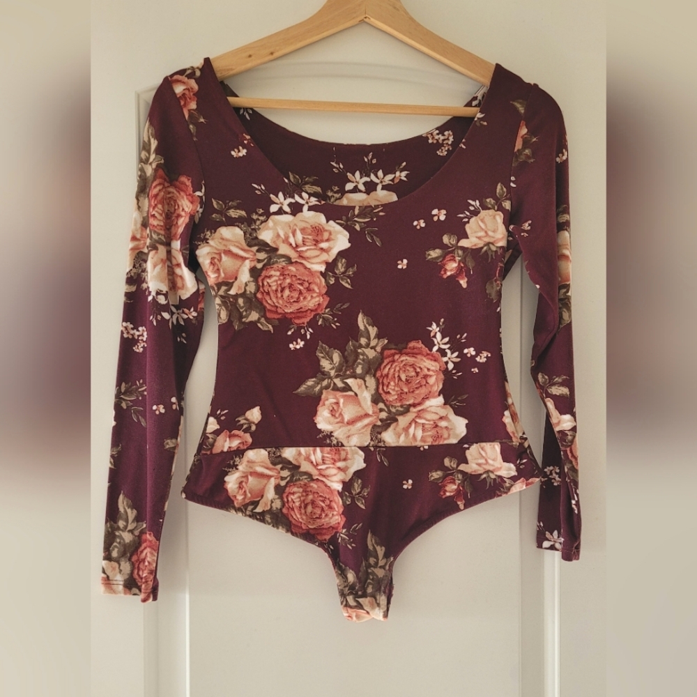 Floral Bodysuit - Picture 2 of 3